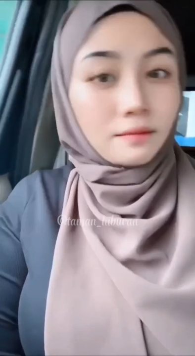 Teteh manis doyan menghibur