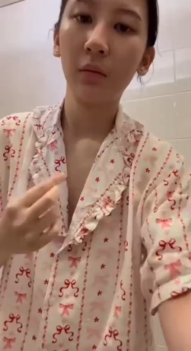 Bikin konten video mandi